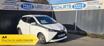 Toyota AYGO 1.0 VVT-i x-play Hatchback 5dr Petrol Manual Euro 5 Euro 5 (68 p