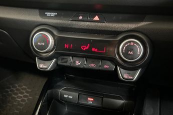 KIA RIO 1.0 T-GDi MHEV 3 Hatchback 5dr Petrol Hybrid DCT Euro 6 (s/s) (1