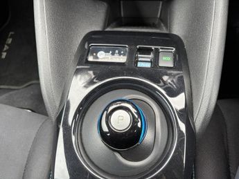 NISSAN LEAF 40kWh Acenta Hatchback 5dr Electric Auto (150 ps)