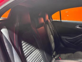 MERCEDES-BENZ A-CLASS 1.6 A200 AMG Line (Premium) Hatchback 5dr Petrol 7G-DCT Euro 6 (