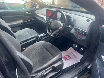 VOLKSWAGEN ID.4 Pro Performance 77kWh Life SUV 5dr Electric Auto (204 ps)