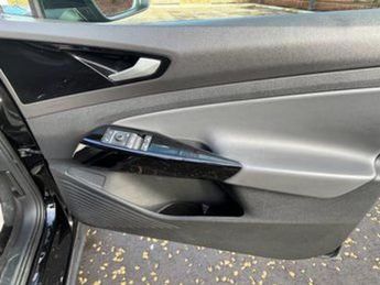 VOLKSWAGEN ID.4 Pro Performance 77kWh Life SUV 5dr Electric Auto (204 ps)