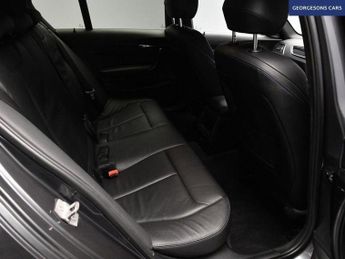 BMW 1 SERIES 1.5 118i GPF M Sport Shadow Edition Hatchback 5dr Petrol Auto Eu