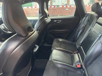 VOLVO XC60 2.0 D4 R-Design SUV 5dr Diesel Auto AWD Euro 6 (s/s) (190 ps)