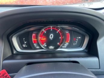 VOLVO XC60 2.0 D4 SE Lux Nav SUV 5dr Diesel Auto Euro 6 (s/s) (190 ps)