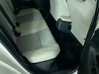 TOYOTA YARIS 1.5 VVT-h Excel Hatchback 5dr Petrol Hybrid E-CVT Euro 6 (s/s) (