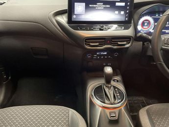 NISSAN JUKE 1.0 DIG-T N-Connecta SUV 5dr Petrol DCT Auto Euro 6 (s/s) (114 p