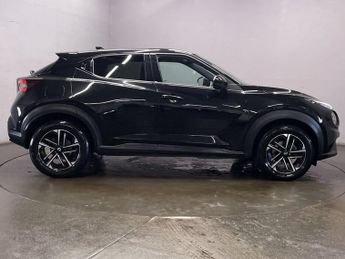NISSAN JUKE 1.0 DIG-T N-Connecta SUV 5dr Petrol DCT Auto Euro 6 (s/s) (114 p