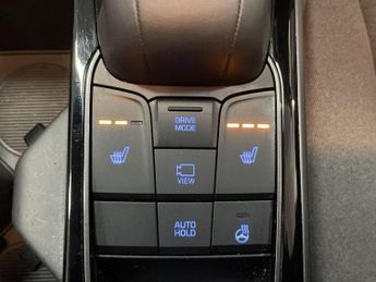 HYUNDAI IONIQ 38.3kWh Premium Hatchback 5dr Electric Auto (136 ps)