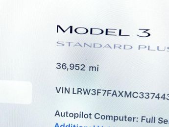 TESLA Model 3 Standard Range Plus Saloon 4dr Electric Auto RWD (241 bhp)