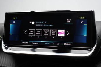 PEUGEOT E-2008 50kWh GT Line SUV 5dr Electric Auto (136 ps)