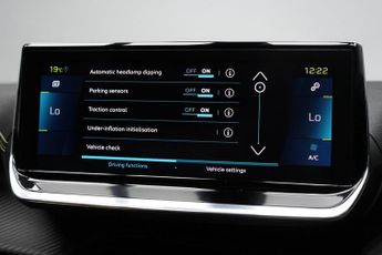 PEUGEOT E-2008 50kWh GT Line SUV 5dr Electric Auto (136 ps)