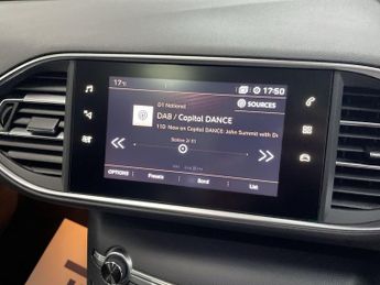 PEUGEOT 308 1.2 PureTech Tech Edition Hatchback 5dr Petrol Manual Euro 6 (s/