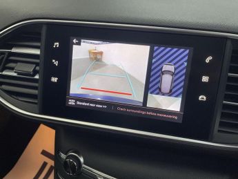 PEUGEOT 308 1.2 PureTech Tech Edition Hatchback 5dr Petrol Manual Euro 6 (s/