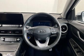 HYUNDAI KONA 64kWh Premium SUV 5dr Electric Auto (10.5kW Charger) (204 ps) Re