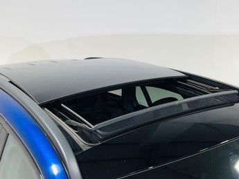 MERCEDES-BENZ GLC 2.0 GLC250 AMG Line (Premium) SUV 5dr Petrol G-Tronic+ 4MATIC Eu