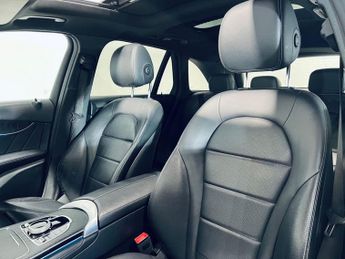 MERCEDES-BENZ GLC 2.0 GLC250 AMG Line (Premium) SUV 5dr Petrol G-Tronic+ 4MATIC Eu