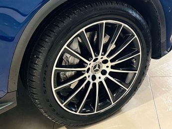 MERCEDES-BENZ GLC 2.0 GLC250 AMG Line (Premium) SUV 5dr Petrol G-Tronic+ 4MATIC Eu
