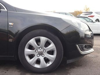 VAUXHALL INSIGNIA 1.6 CDTi Elite Nav Sports Tourer 5dr Diesel Auto Euro 6 (136 ps)