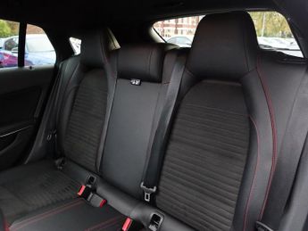 MERCEDES-BENZ CLA 1.6 CLA200 AMG Line Night Edition (Plus) Shooting Brake 5dr Petr