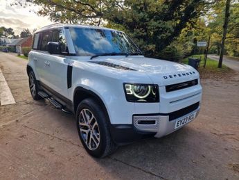 Land Rover Defender 3.0 D250 MHEV SE SUV 5dr Diesel Auto 4WD Euro 6 (s/s) (250 ps)