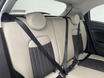 FIAT 500X 1.4 MultiAir Lounge SUV 5dr Petrol DCT Euro 6 (s/s) (140 ps)