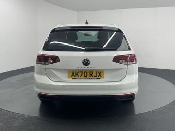 VOLKSWAGEN PASSAT 2.0 TDI EVO SEL Estate 5dr Diesel DSG Euro 6 (s/s) (150 ps)