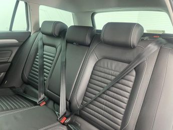 VOLKSWAGEN PASSAT 2.0 TDI EVO SEL Estate 5dr Diesel DSG Euro 6 (s/s) (150 ps)