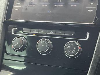 VOLKSWAGEN GOLF 1.5 TSI EVO R-Line Hatchback 5dr Petrol DSG Euro 6 (s/s) (150 ps