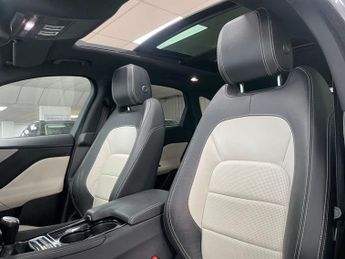 JAGUAR F-PACE 2.0 D180 R-Sport SUV 5dr Diesel Manual AWD Euro 6 (s/s) (180 ps)