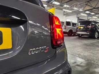 MINI COOPER S 2.0 Cooper S Sport Hatchback 3dr Petrol Steptronic Euro 6 (s/s) 