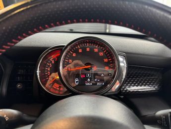 MINI COOPER S 2.0 Cooper S Sport Hatchback 3dr Petrol Steptronic Euro 6 (s/s) 