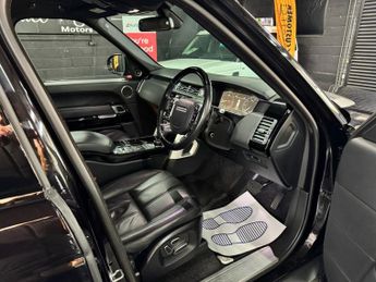 LAND ROVER RANGE ROVER 4.4 SD V8 Vogue SUV 5dr Diesel Auto 4WD Euro 5 (339 ps)