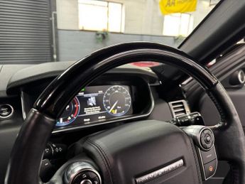 LAND ROVER RANGE ROVER 4.4 SD V8 Vogue SUV 5dr Diesel Auto 4WD Euro 5 (339 ps)