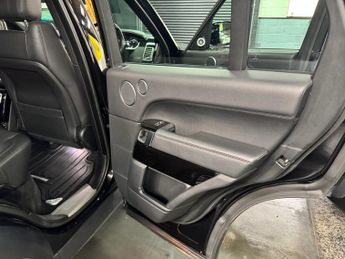 LAND ROVER RANGE ROVER 4.4 SD V8 Vogue SUV 5dr Diesel Auto 4WD Euro 5 (339 ps)