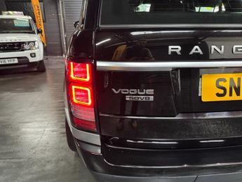 LAND ROVER RANGE ROVER 4.4 SD V8 Vogue SUV 5dr Diesel Auto 4WD Euro 5 (339 ps)