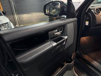 LAND ROVER DISCOVERY 4 3.0 SD V6 HSE SUV 5dr Diesel Auto 4WD Euro 5 (s/s) (255 bhp)