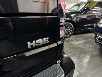 LAND ROVER DISCOVERY 4 3.0 SD V6 HSE SUV 5dr Diesel Auto 4WD Euro 5 (s/s) (255 bhp)