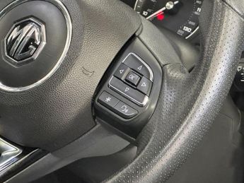 MG MG ZS 44.5kWh Exclusive SUV 5dr Electric Auto (143 ps)