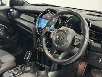 MINI Electric Hatch Cooper SE 32.6kWh Level 3 Hatchback 3dr Electric Auto (184 ps)