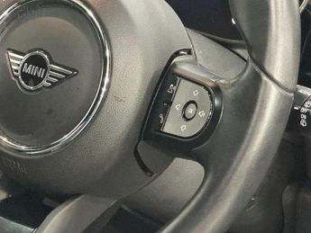 MINI Electric Hatch Cooper SE 32.6kWh Level 3 Hatchback 3dr Electric Auto (184 ps)