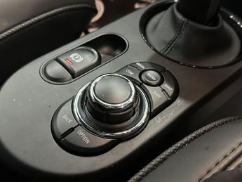 MINI Electric Hatch Cooper SE 32.6kWh Level 3 Hatchback 3dr Electric Auto (184 ps)