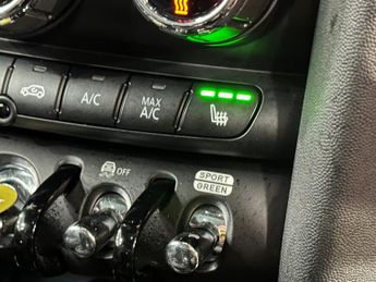 MINI Electric Hatch Cooper SE 32.6kWh Level 3 Hatchback 3dr Electric Auto (184 ps)