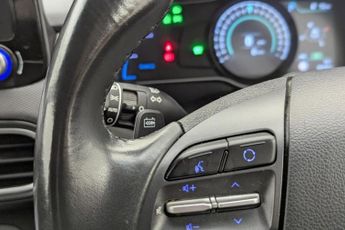 HYUNDAI KONA 64kWh Premium SUV 5dr Electric Auto (7kW Charger) (204 ps)
