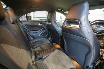 MERCEDES-BENZ CLA 2.1 CLA220d AMG Sport Coupe 4dr Diesel 7G-DCT Euro 6 (s/s) (177 