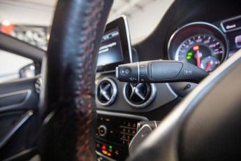 MERCEDES-BENZ CLA 2.1 CLA220d AMG Sport Coupe 4dr Diesel 7G-DCT Euro 6 (s/s) (177 