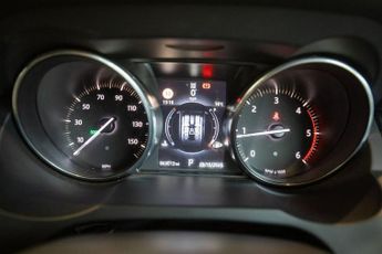 LAND ROVER RANGE ROVER EVOQUE 2.0 TD4 Autobiography SUV 5dr Diesel Auto 4WD Euro 6 (s/s) (180 