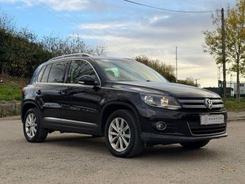 Volkswagen Tiguan 2.0 TDI BlueMotion Tech SE SUV 5dr Diesel DSG 4WD Euro 5 (s/s) (