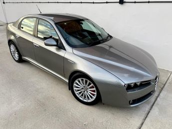 Alfa Romeo 159 2.4 JTDM Lusso Saloon 4dr Diesel Manual (179 g/km, 210 bhp)