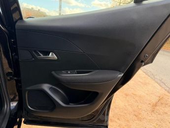 PEUGEOT E-2008 50kWh Active Premium SUV 5dr Electric Auto (136 ps)